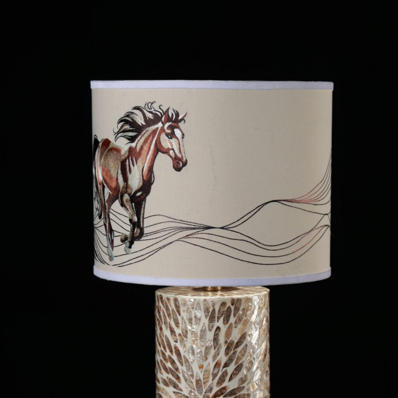 Đèn bàn Galloping-4